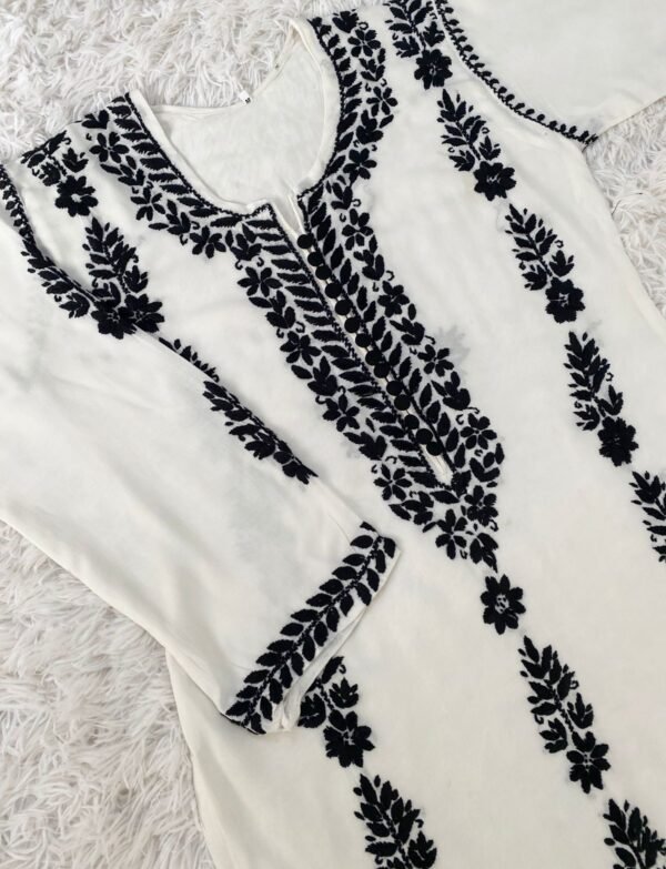 Ruhani Hand Embroidered Chikankari Kurta